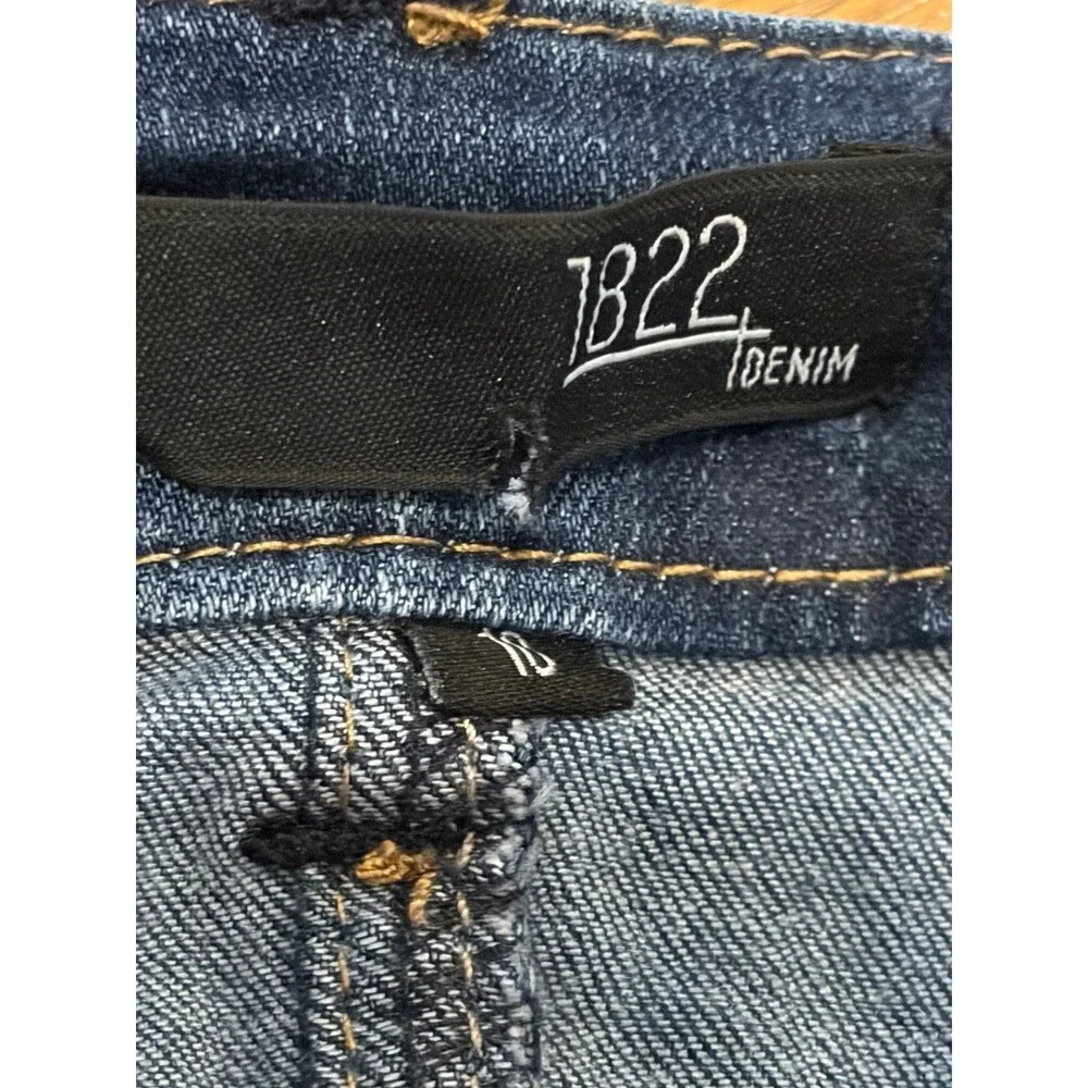 1822 Long Inseam Jean Shorts - 10